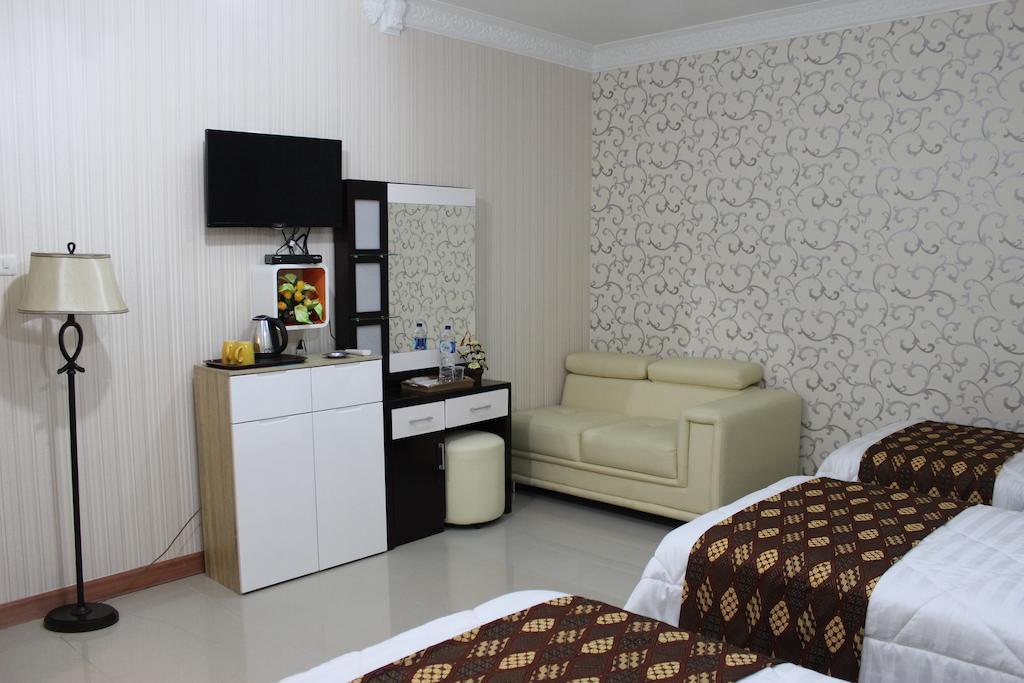 Rene Hotel Yogyakarta Exterior foto