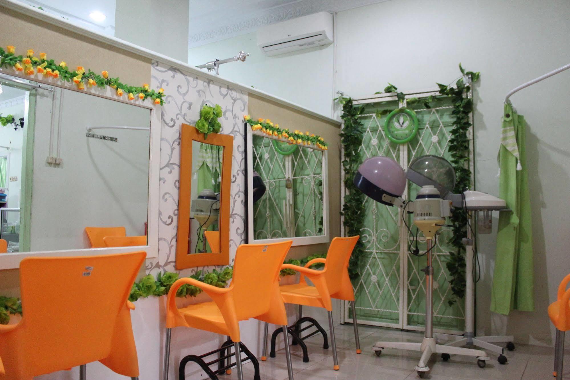 Rene Hotel Yogyakarta Exterior foto